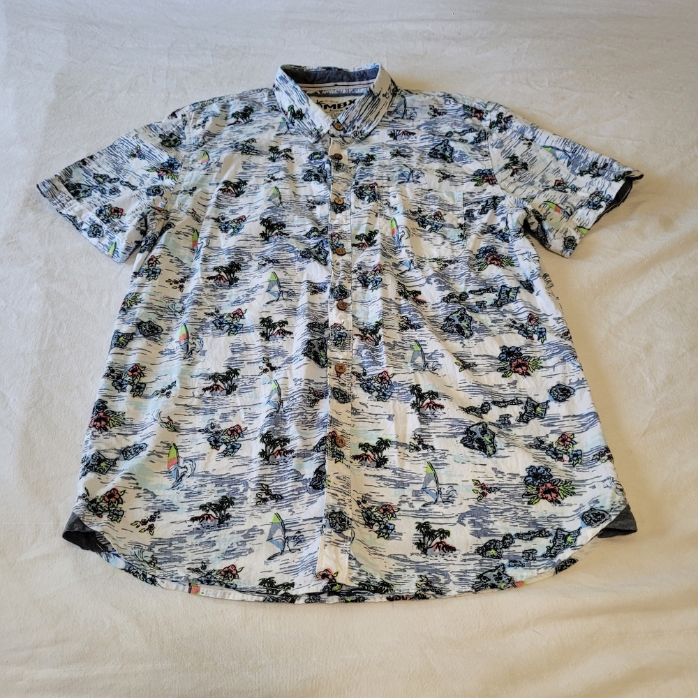 MBX Hawaiian Men's Button Up Short Sleeve Shirt Floral Print Size Large Cotton